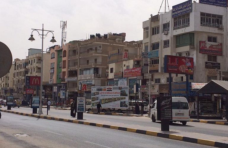 Private Stadtrundfahrt durch Hurghada von Makadi Bay aus