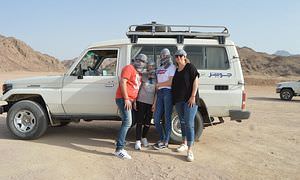 Kombi-Wüstentour in Makadi Bay: Quad, Jeep, Buggy und Kamelreiten